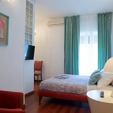 L.t. Savoia Palace & Cavour C.l. Guest house