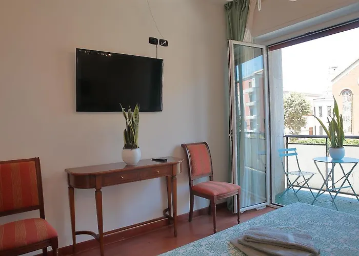 L.t. Savoia Palace & Cavour C.l. Pensjonat