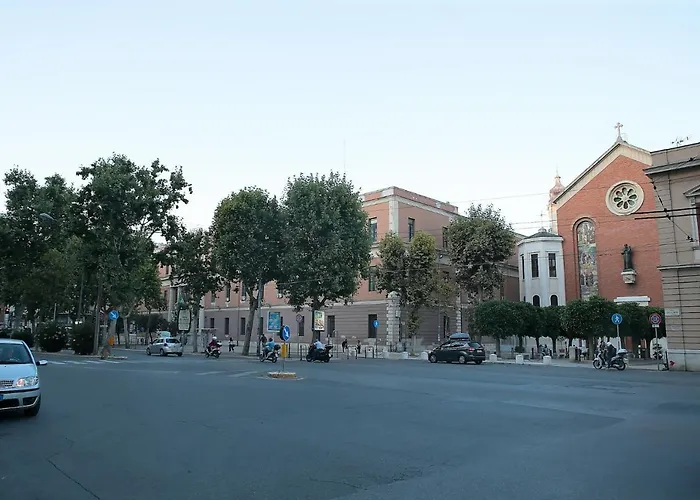 L.t. Savoia Palace & Cavour C.l. Pensjonat *