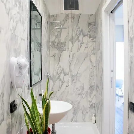 L.t. Savoia Palace & Cavour C.l. Pensionat Bari