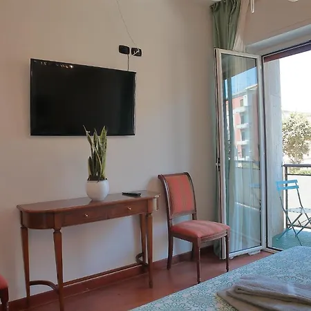 L.t. Savoia Palace & Cavour C.l. Pensionat